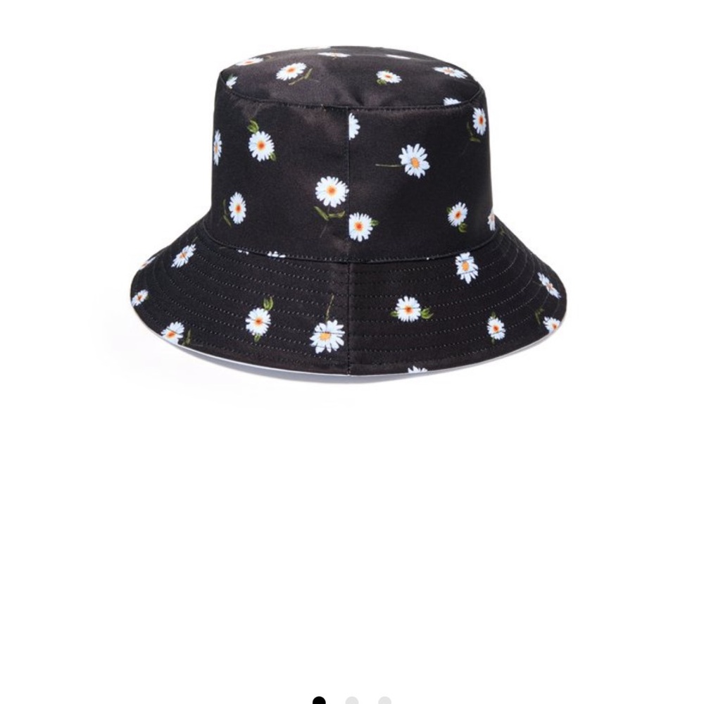 Alice+Olivia Bucket Hat